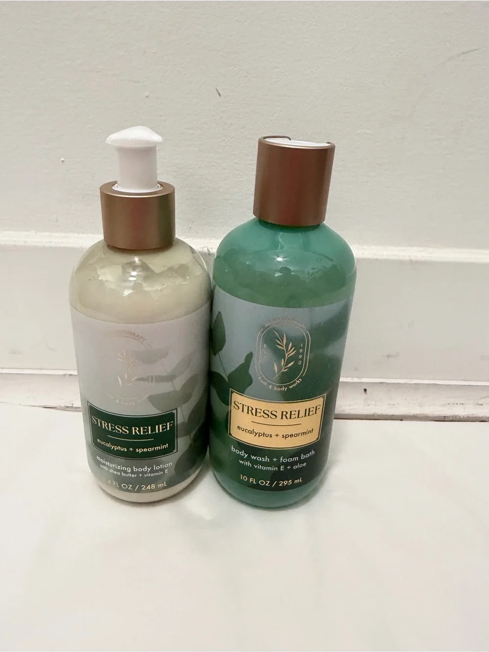 Bath & Body Works Kids Aromatherapy Body Wash & Lotion Set in Green
